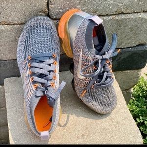 Nike Mens size 8 Vapormax Flynit 3